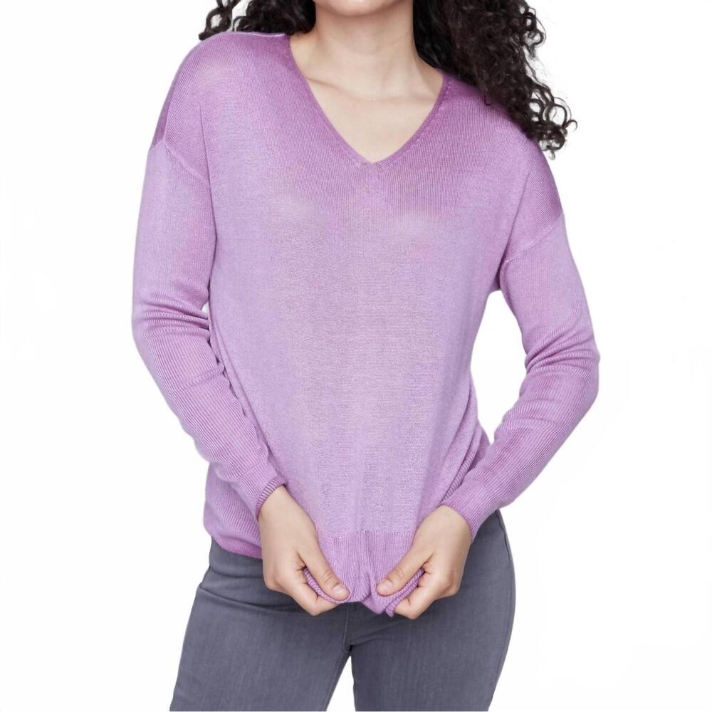 NEW CHARLIE B lightweight v-neck knit sweater in mulberry cold dye